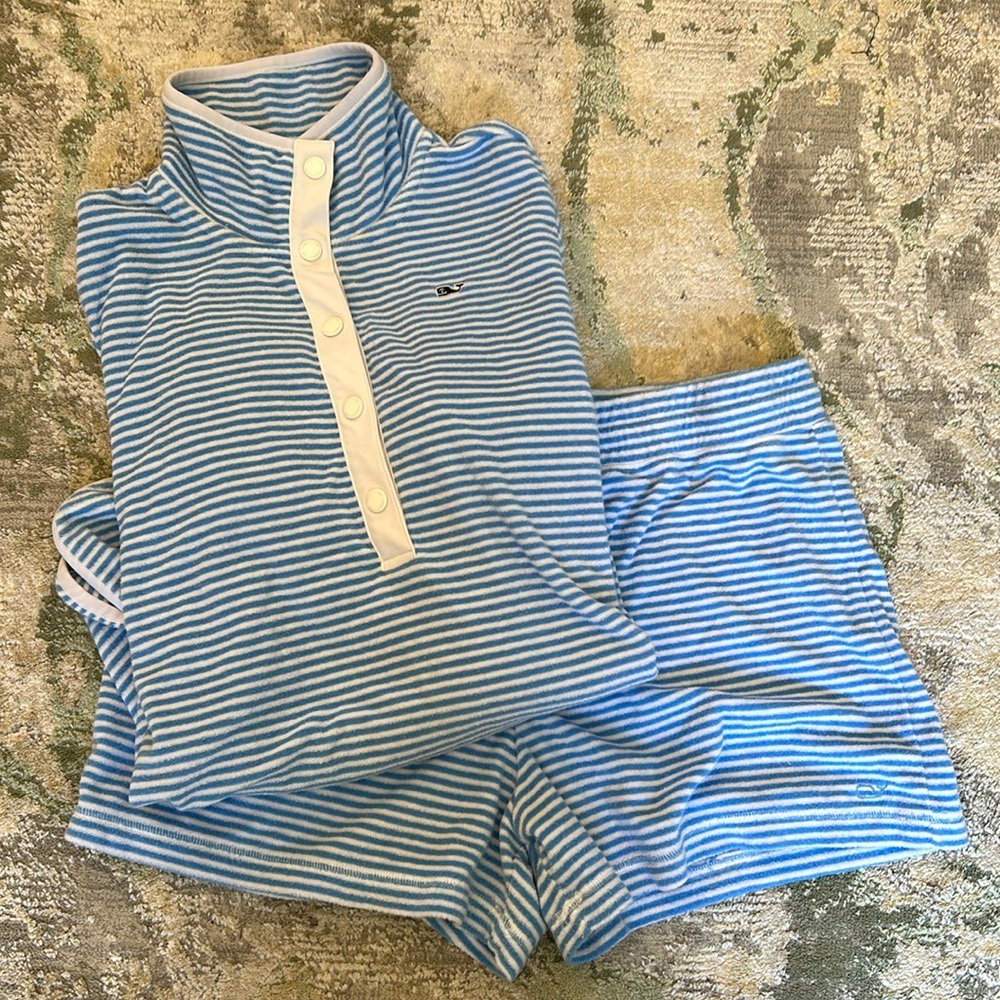 Vineyard Vines Set